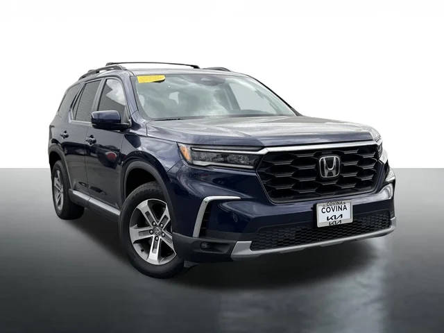 2023 Honda Pilot EX-L 8 Passenger AWD photo