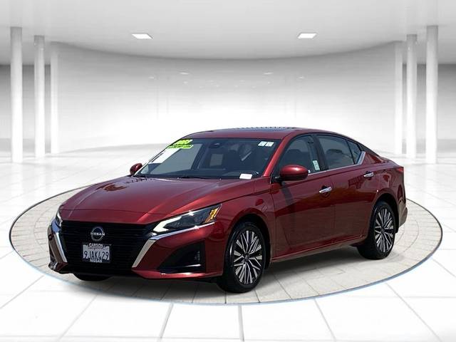 2023 Nissan Altima 2.5 SV AWD photo