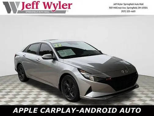 2022 Hyundai Elantra SEL FWD photo