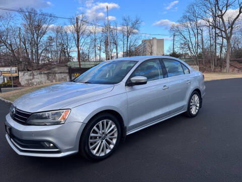 2015 Volkswagen Jetta 1.8T SE w/Connectivity/Navigation FWD photo