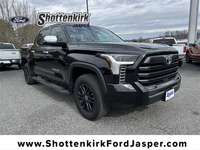 2023 Toyota Tundra SR5 4WD photo