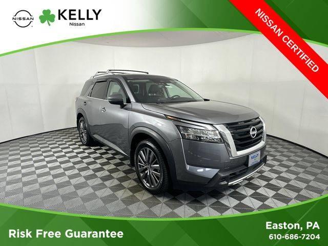2023 Nissan Pathfinder SL 4WD photo