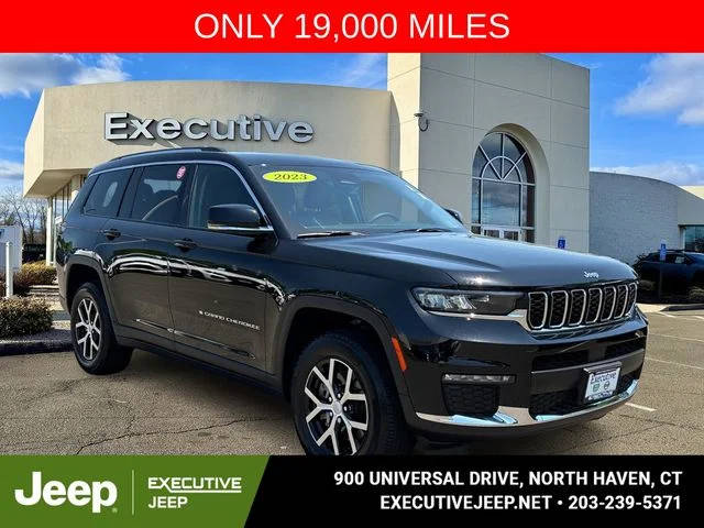 2023 Jeep Grand Cherokee L Limited 4WD photo