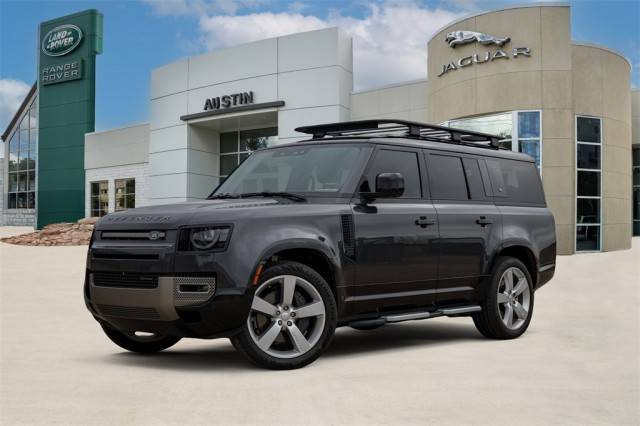 2023 Land Rover Defender 130 X-Dynamic SE AWD photo