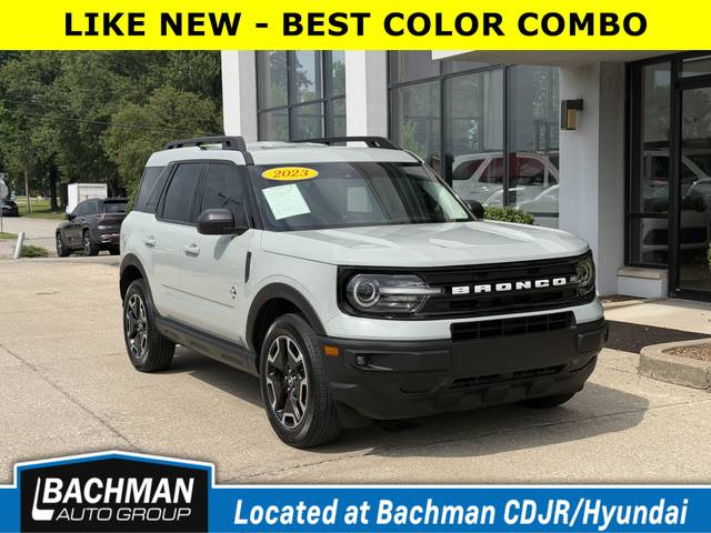 2023 Ford Bronco Sport Outer Banks 4WD photo