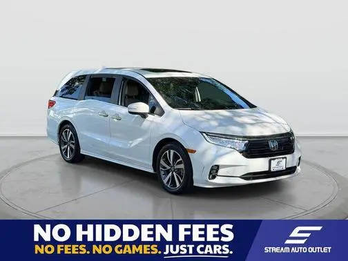 2023 Honda Odyssey Touring FWD photo