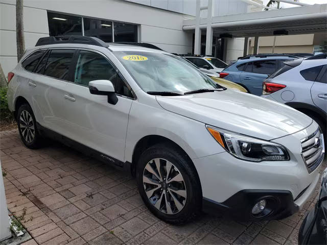 2015 Subaru Outback 3.6R Limited AWD photo