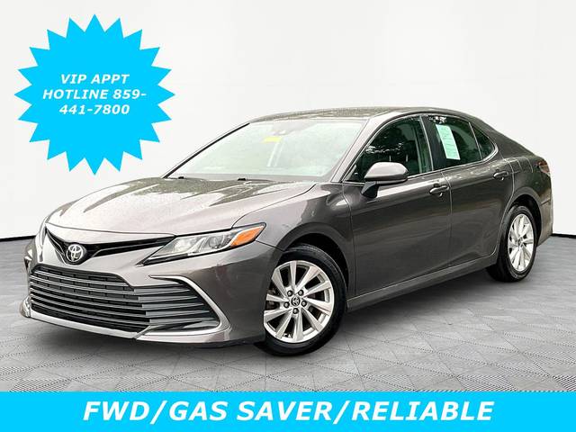 2023 Toyota Camry LE FWD photo