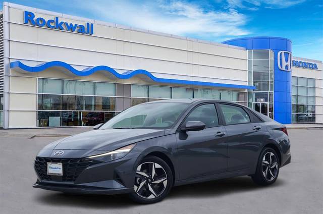 2023 Hyundai Elantra SEL FWD photo