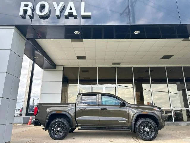 2023 GMC Canyon 2WD Elevation RWD photo