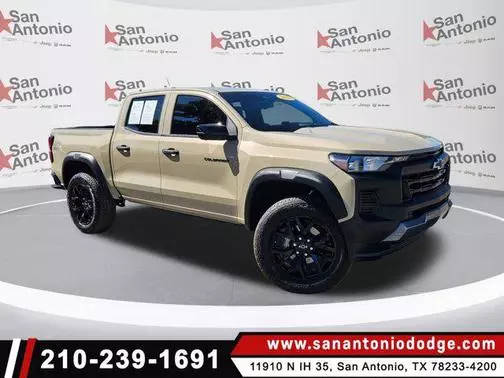 2023 Chevrolet Colorado 4WD Trail Boss 4WD photo