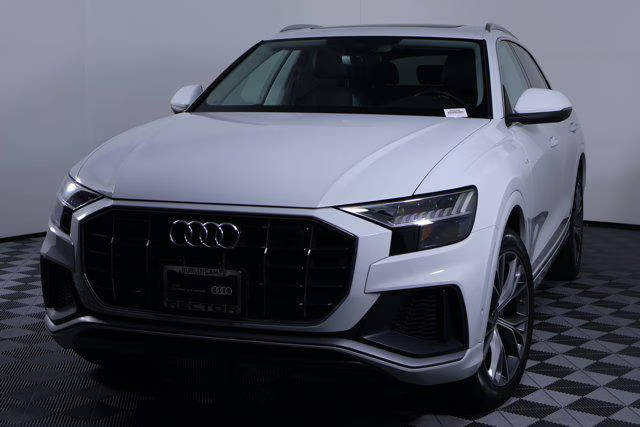 2023 Audi Q8 Premium Plus AWD photo