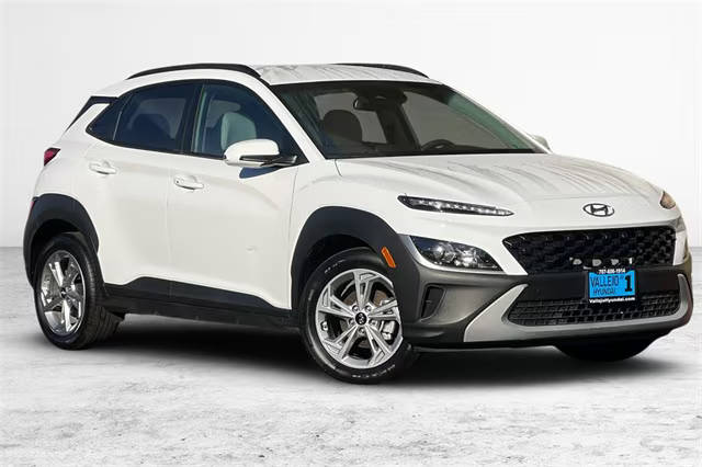 2023 Hyundai Kona SEL FWD photo