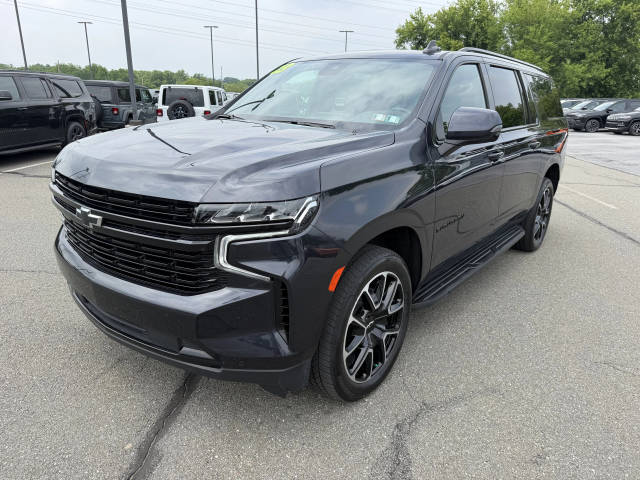 2023 Chevrolet Suburban RST 4WD photo