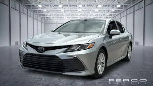 2023 Toyota Camry LE FWD photo
