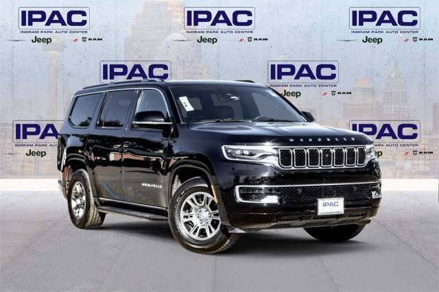 2023 Jeep Wagoneer  4WD photo