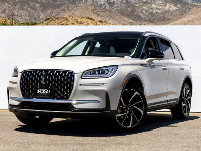2023 Lincoln Corsair Reserve FWD photo