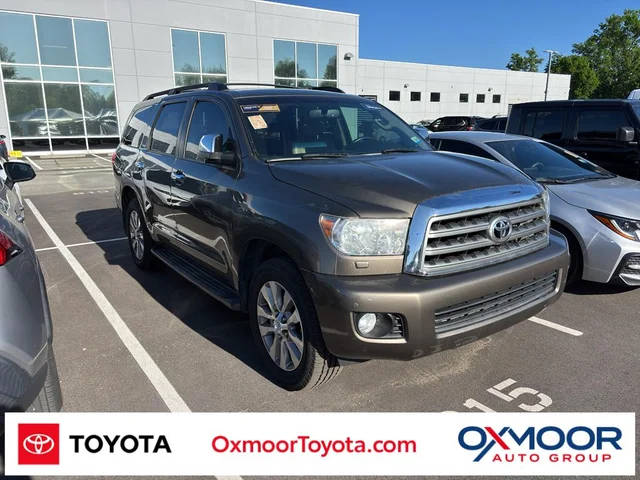 2016 Toyota Sequoia Limited 4WD photo