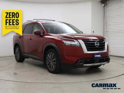 2023 Nissan Pathfinder SL 4WD photo