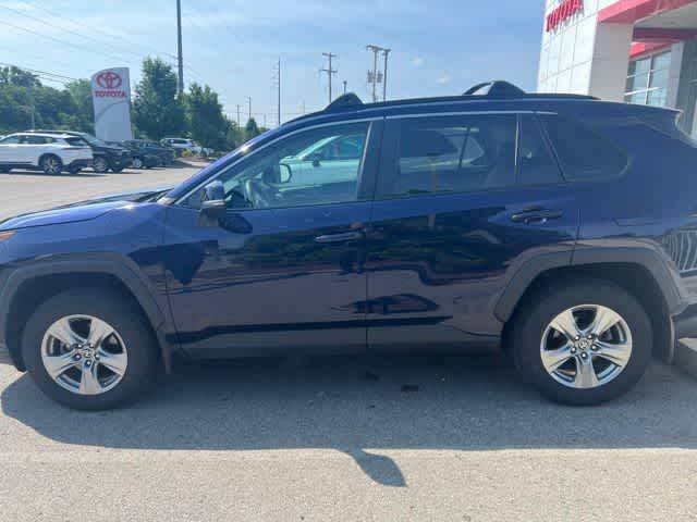 2023 Toyota RAV4 XLE AWD photo