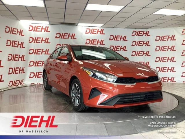 2023 Kia Forte LXS FWD photo