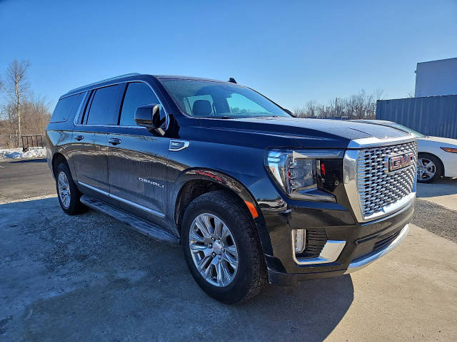2023 GMC Yukon XL Denali 4WD photo