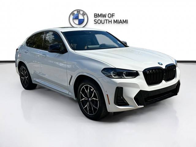 2023 BMW X4 M40i AWD photo