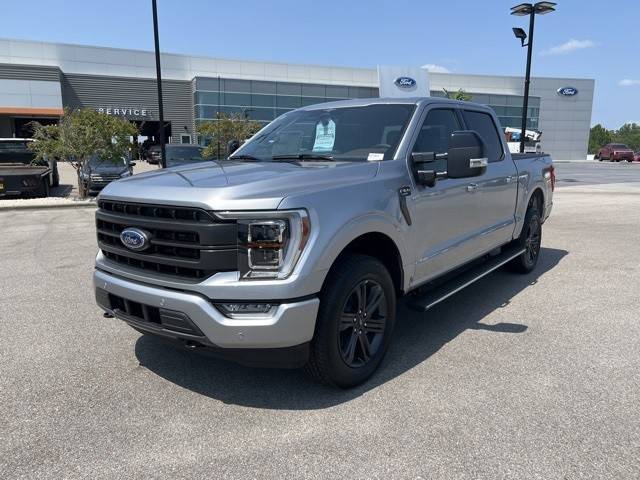 2023 Ford F-150 LARIAT 4WD photo