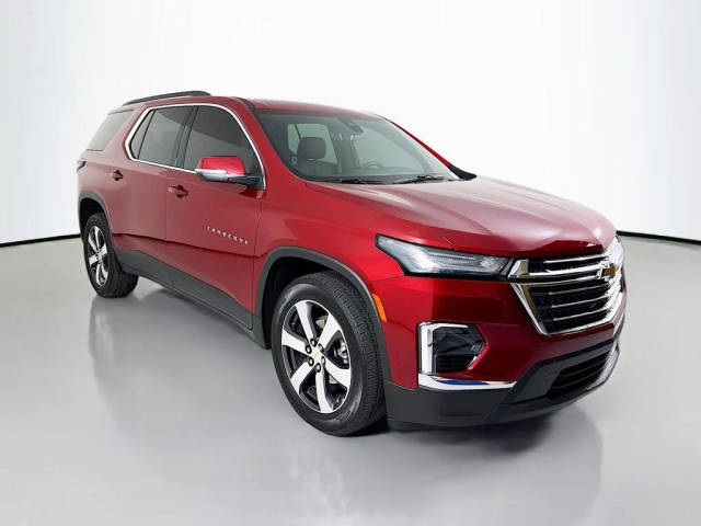 2023 Chevrolet Traverse LT Leather AWD photo
