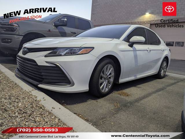 2023 Toyota Camry LE FWD photo