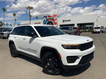 2023 Jeep Grand Cherokee Altitude RWD photo