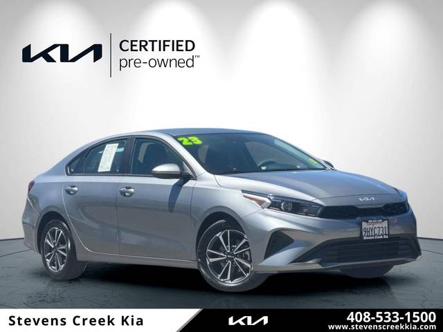 2023 Kia Forte LXS FWD photo