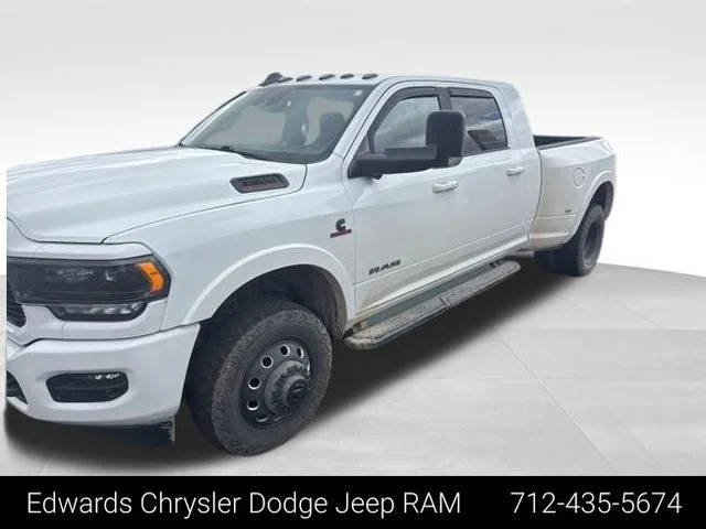 2022 Ram 3500 Limited 4WD photo