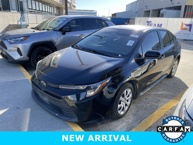 2023 Toyota Corolla LE FWD photo