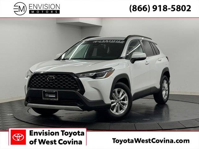 2022 Toyota Corolla Cross LE FWD photo