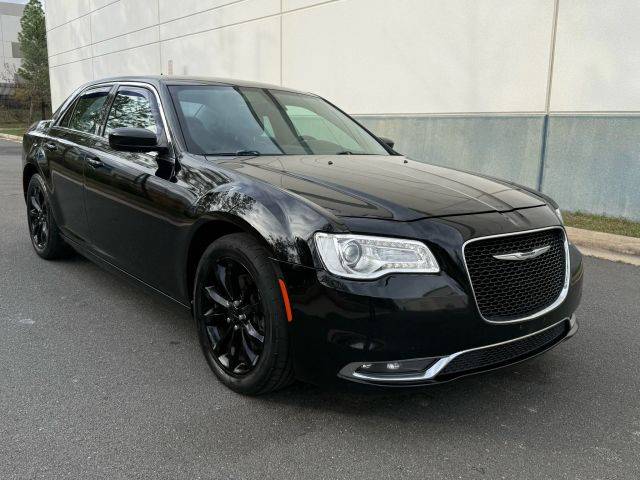 2015 Chrysler 300 Limited AWD photo