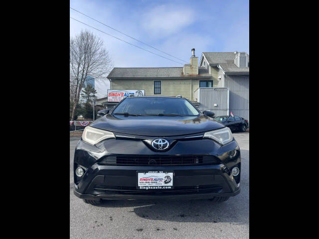 2015 Toyota RAV4 XLE AWD photo
