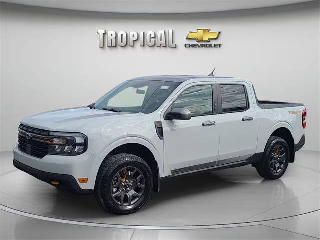 2023 Ford Maverick LARIAT Advanced AWD photo