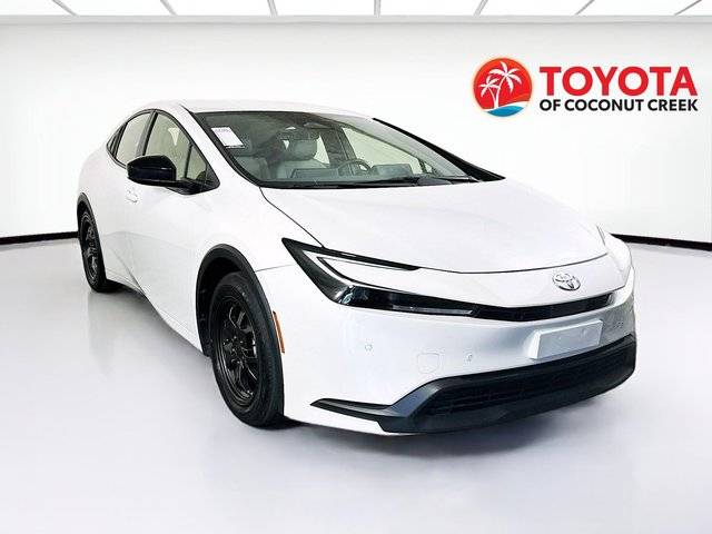 2023 Toyota Prius LE FWD photo