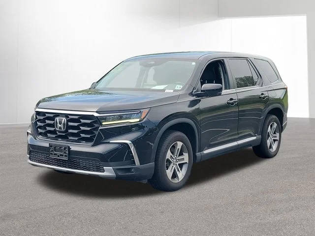 2023 Honda Pilot EX-L 8 Passenger AWD photo