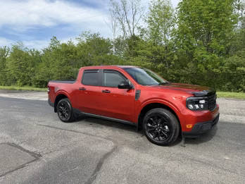 2023 Ford Maverick XLT AWD photo