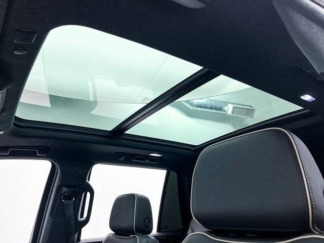 2023 Chevrolet Tahoe Premier 4WD photo