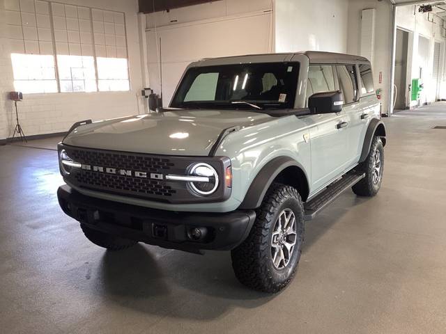 2023 Ford Bronco 4 Door Badlands 4WD photo