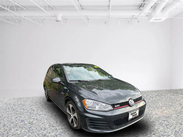 2015 Volkswagen Golf GTI SE FWD photo