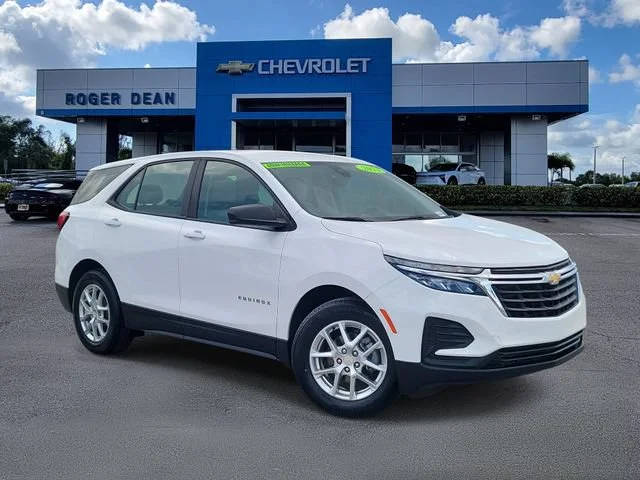 2023 Chevrolet Equinox LS FWD photo
