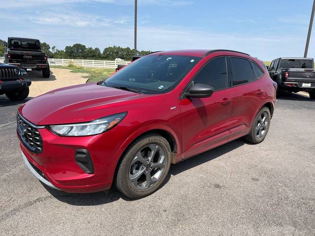 2023 Ford Escape ST-Line FWD photo
