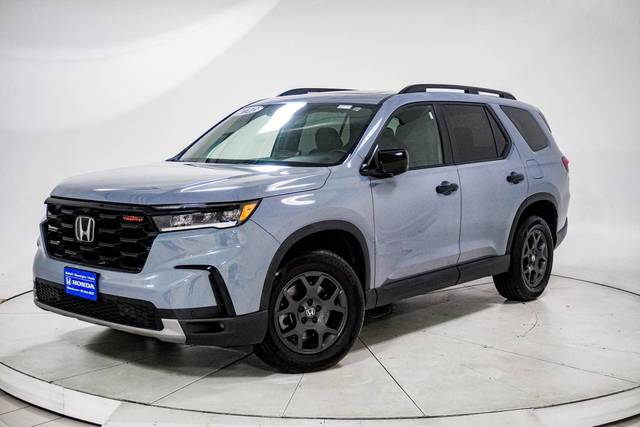 2023 Honda Pilot TrailSport AWD photo