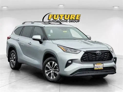2020 Toyota Highlander XLE AWD photo