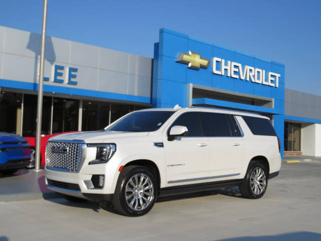 2023 GMC Yukon XL Denali 4WD photo