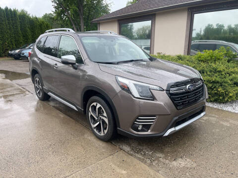 2023 Subaru Forester Touring AWD photo